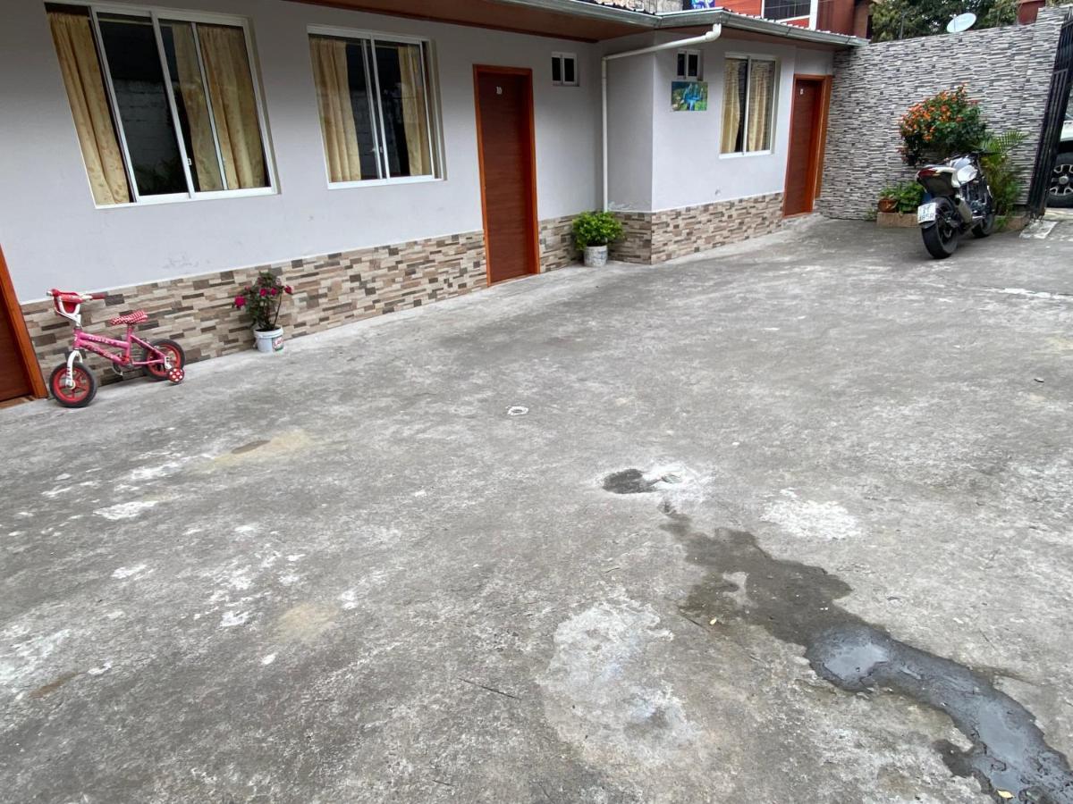 Hostal Locuras En El Cielo Baños Exteriör bild